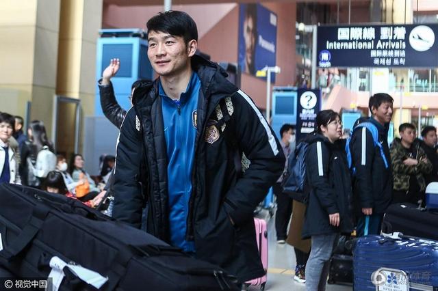 “对于文艺创作者来说，跟博纳合作是一件非常踏实和幸福的事情，因为于总也是一个懂创作的人